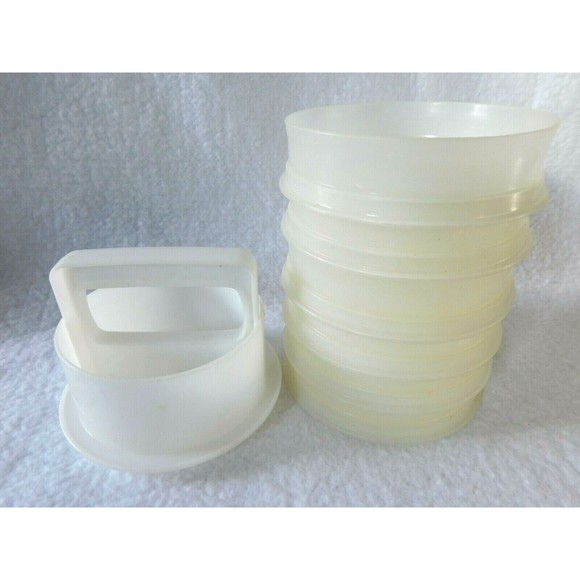 Vintage Tupperware Hamburger Keepers 6  4'', 1 Press and Sleeve 882-21, 884-12 - Picture 2 of 9